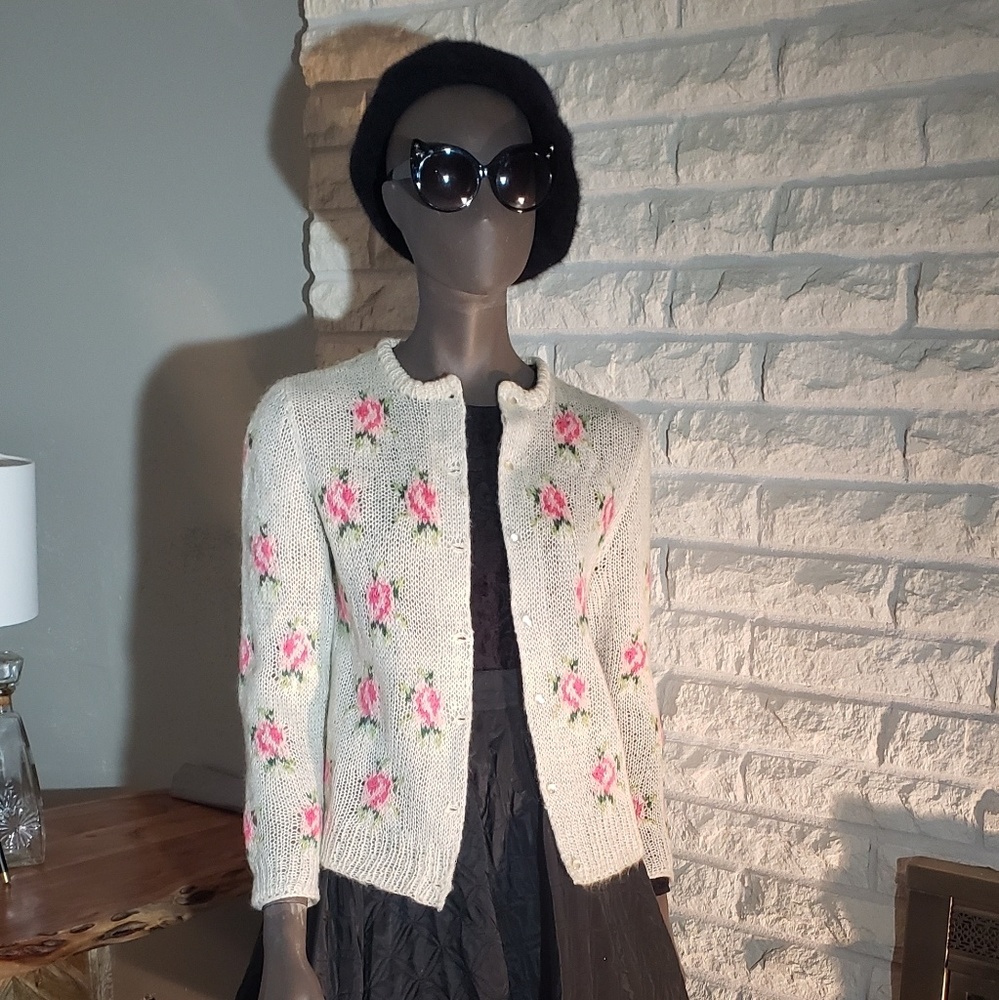 1940s handknit floral cardigan
